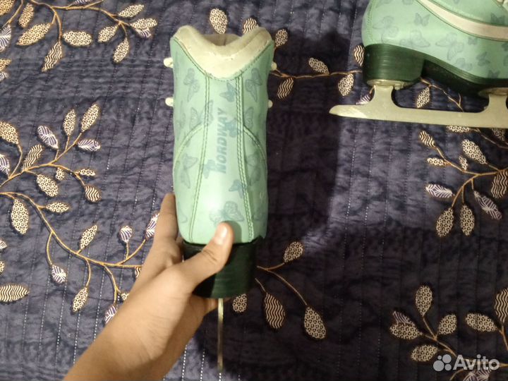 Коньки фигурные 36 размер