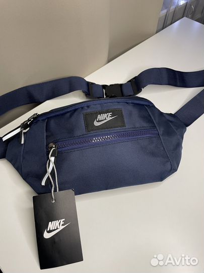 Поясная сумка Nike