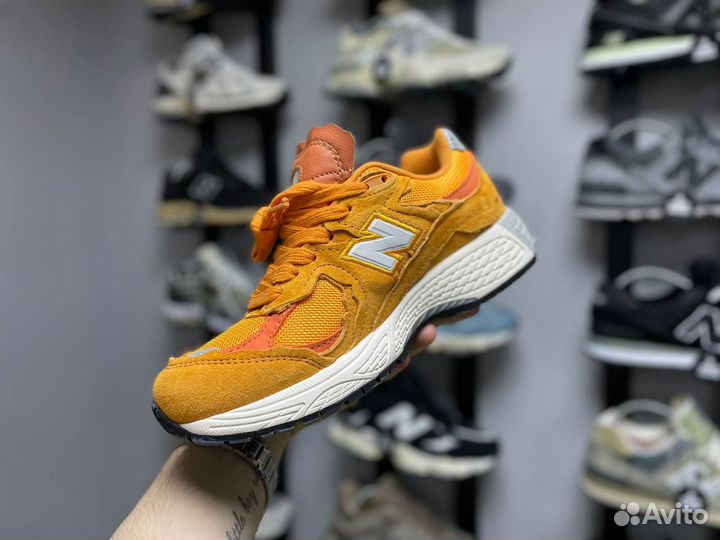 Кроссовки New Balance 2002R DE женские