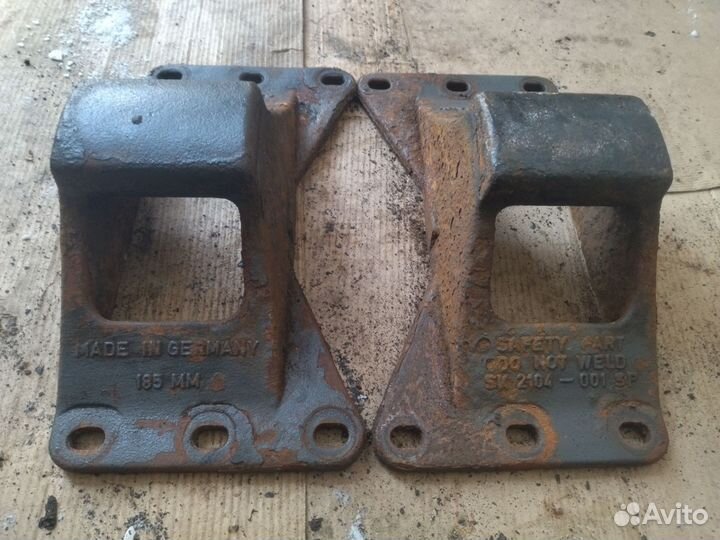 Опорные лапы седло Jost