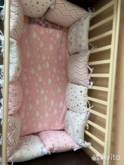 Бортики подушки в кроватку