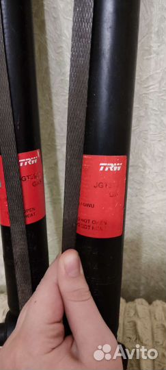 Продаю задние стойки TRW