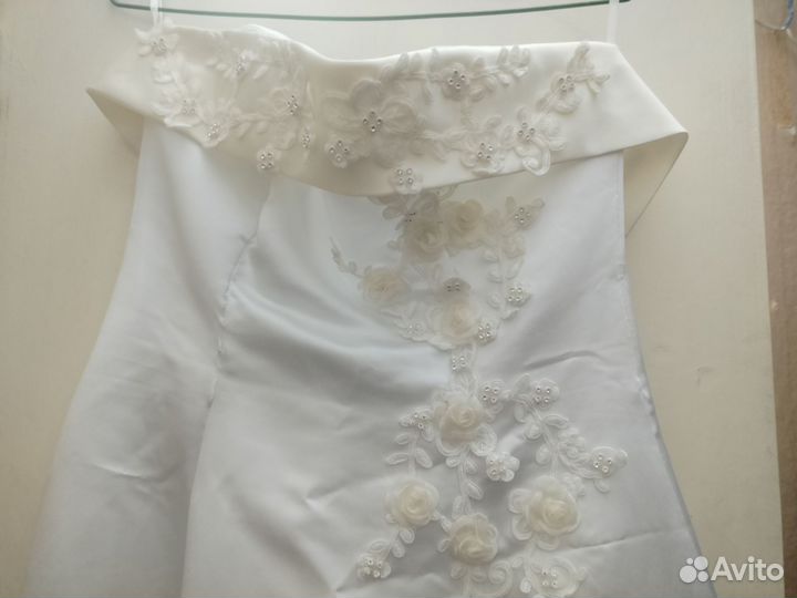 Свадебное платье 46 48 бу