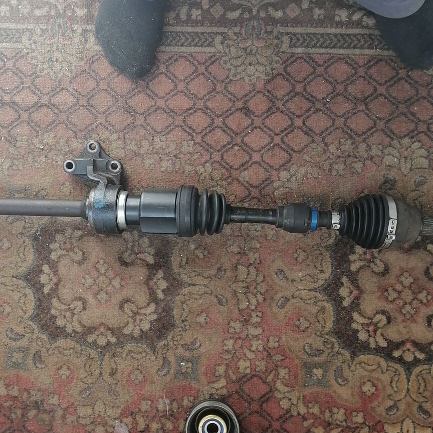 mazda demio привод правый - Купить запчасти и аксессуары для