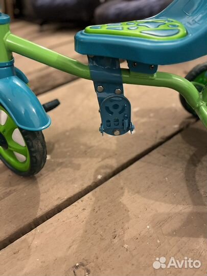 Трехколесный велосипед