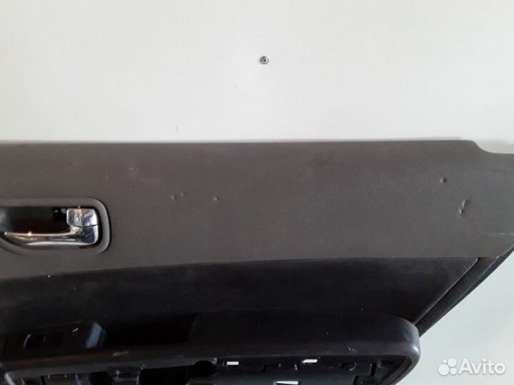 Обшивка двери задняя правая Nissan X-Trail T31