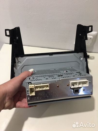 Штатная магнитола на toyota camry 55