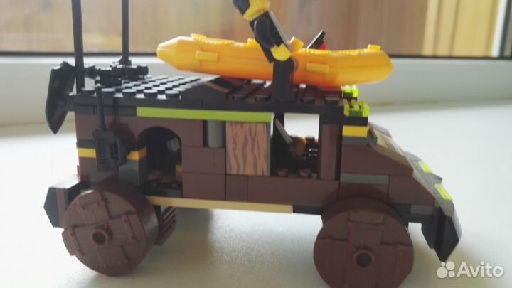 Игрушки из конструктора