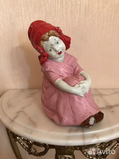Статуэтка. Старинная. Гипс