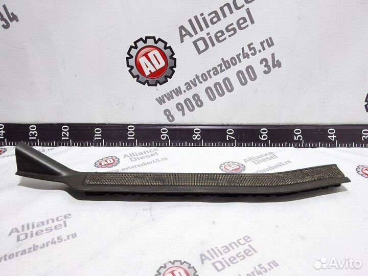 Накладка порога внутренняя правая Volvo FH 4 82213