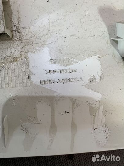 Обшивка багажника Ford Focus 2013