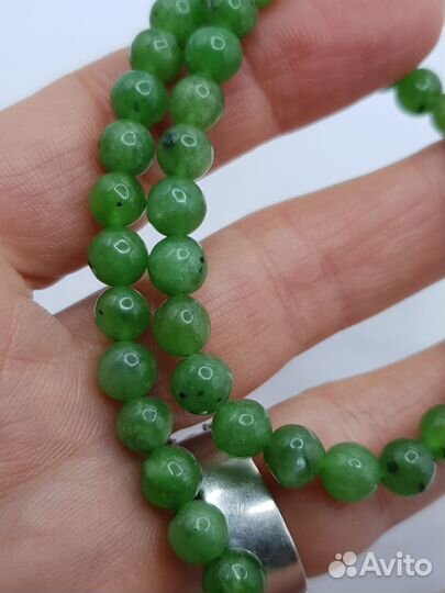 Бусы из натурального нефрита