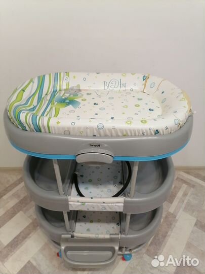 Пеленальный столик с ванночкой Brevi