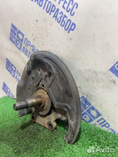 Цапфа задняя левая Renault Fluence седан 1.6 K4M