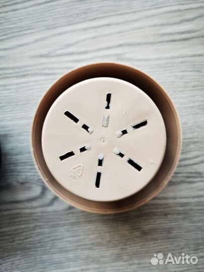 Цветочный горшок пластик