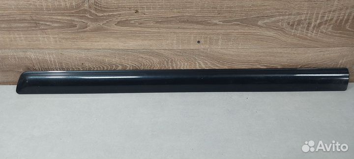 Молдинг передней правой двери ваз LADA 2115 14 13