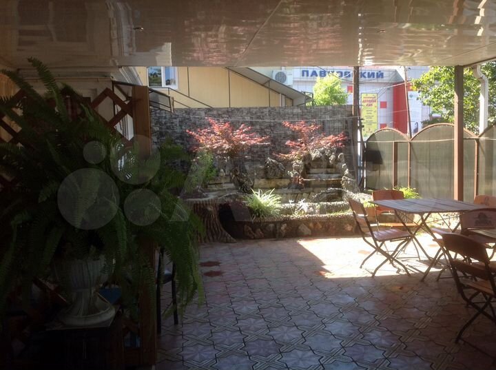 Комната 25 м² в 8-к., 2/4 эт.