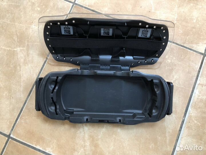 Logitech Чехол для Sony PSP