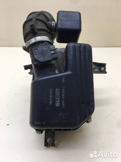 Корпус воздушного фильтра Suzuki Grand Vitara 2005-2015