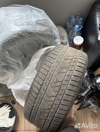 Pirelli Cinturato Winter 265/40 R21 и 295/35 R21