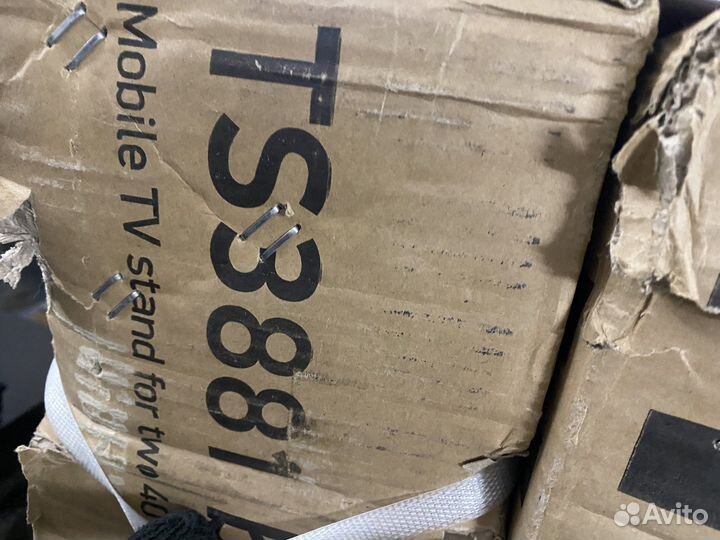 Стойка тв с кронштейном onkron TS3881 новая