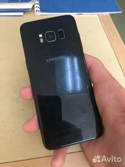 Телефон Samsung S8