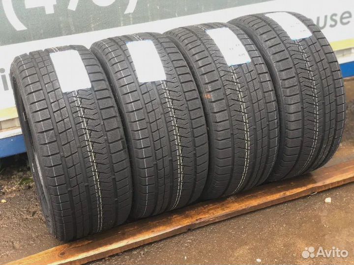 Triangle PL02 235/60 R18