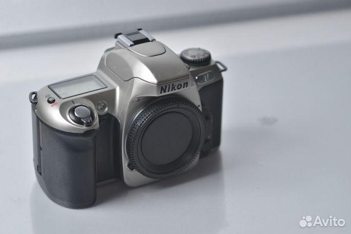Nikon-U