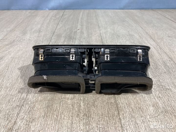 Дефлектор воздушный VW Polo поло 5 / Rapid NA2