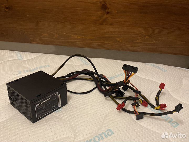 Блок питания Foxconn FX-G700-80 700w