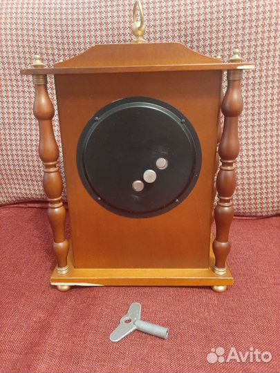 Часы настольные механические СССР весна