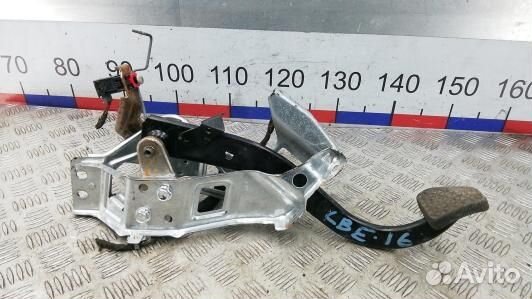 Педаль тормоза opel zafira B (LBE16O201)