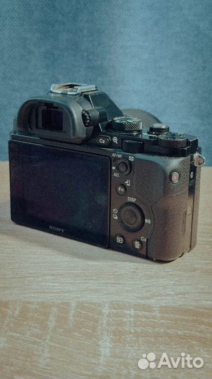 Камера Sony Alpha 7s с байонетом Е и полнокадровой