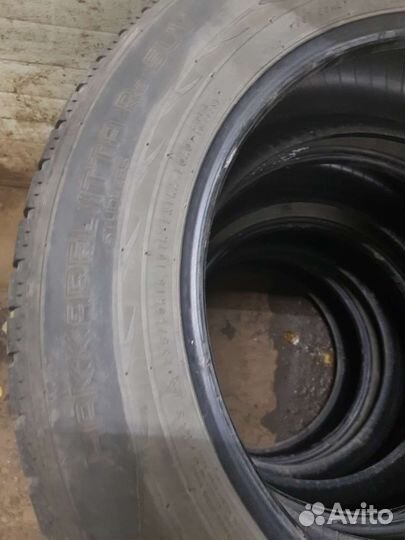 Nokian Tyres Hakkapeliitta R2 SUV 235/60 R18