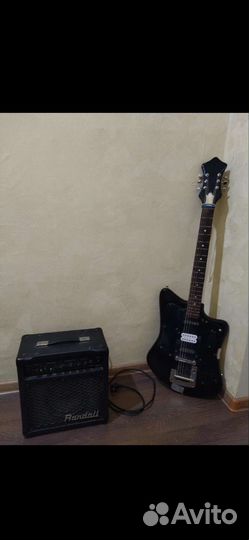 Электрогитара с усилителем