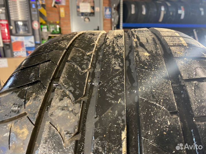 Goodyear EfficientGrip 275/40 R19 101Y