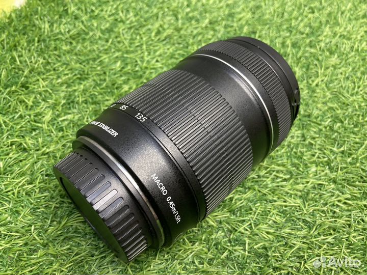 Canon EF-S 18-135mm 3.5-5.6 IS