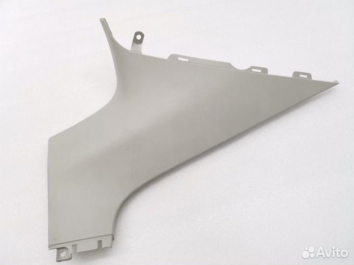 Обшивка стойки задняя левая Skoda Octavia A5 1.8