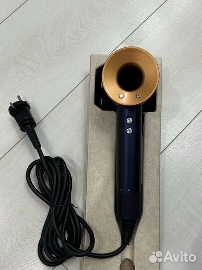 Фен Dyson Supersonic hd15