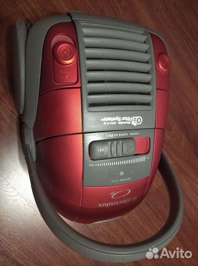 Пылесос на запчасти, без шланга и насадок