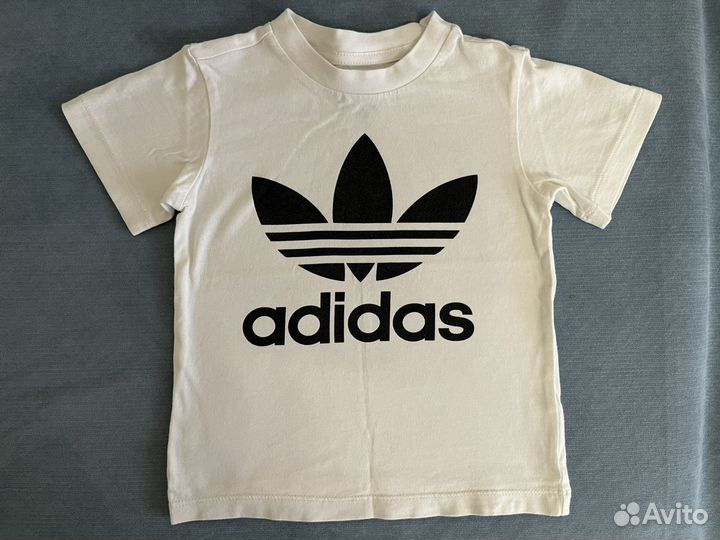 Спортивный костюм футболка кроссовки adidas