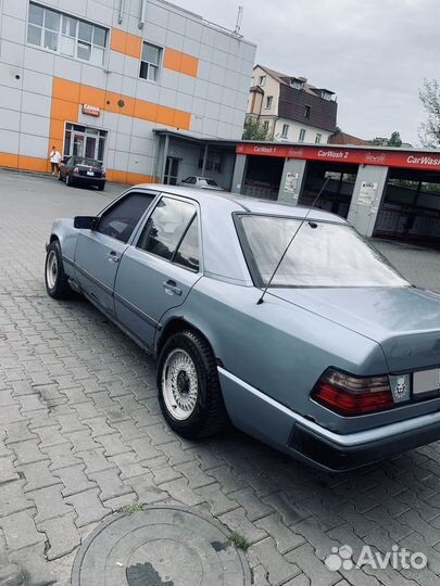 Mercedes-Benz W124 2.3 AT, 1988, 333 333 км