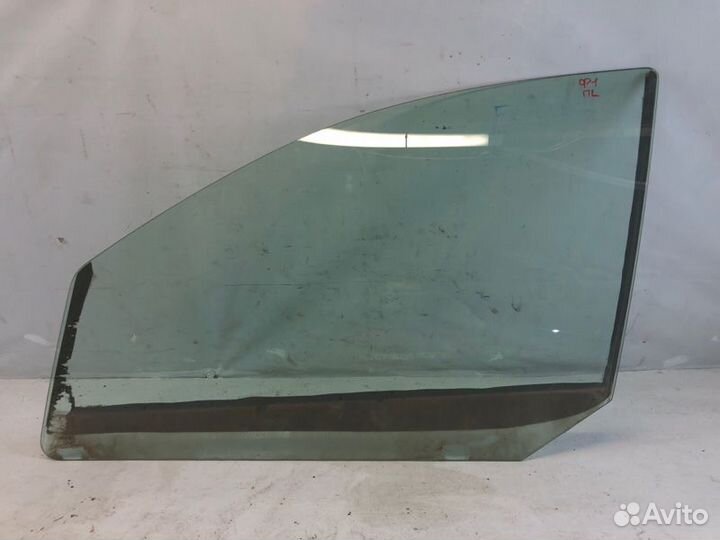 Стекло двери переднее левое Ford Focus
