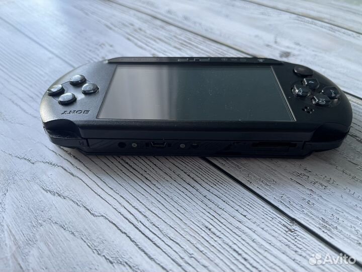 Sony PSP e1008 Street 64Gb