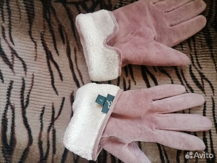 Перчатки