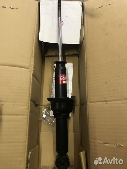 Амортизатор подвески задний KYB Civic/Integra