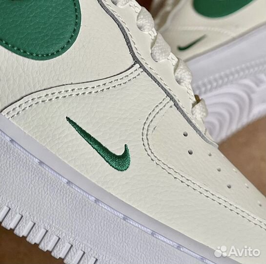 Nike Air Force 1 Low 