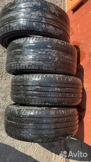 Pirelli P Zero 245/40 R19 и 275/35 R19