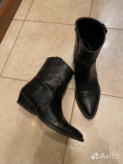 Казаки Bershka 39