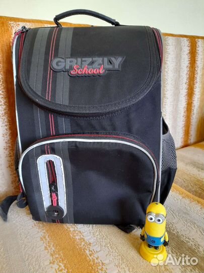 Школьный рюкзак grizzly б/у